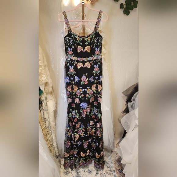 NWOT Size 6 Marchese Notte  Metallic Black & Floral Embroidered Tulle Gown - Picture 8 of 16
